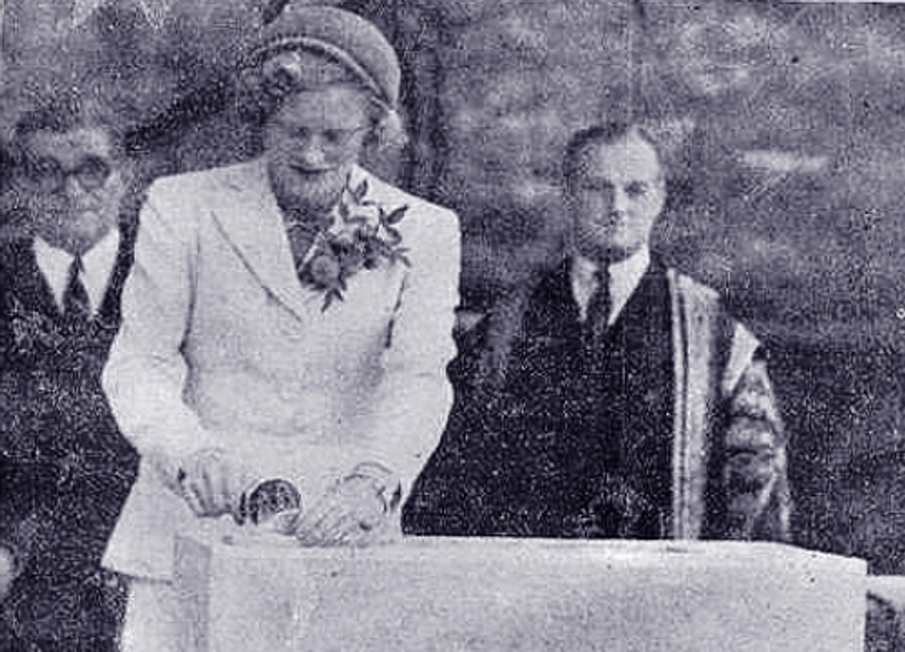 Grania Guinness laying the stone for the Moyne Building, Trinity College Dublin