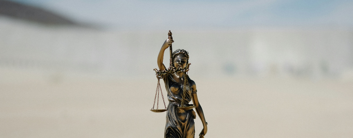 A statue of the justice