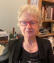 Nóirín Hayes  