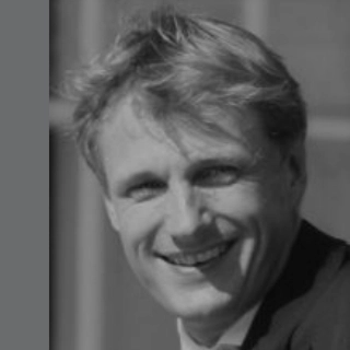 Professor Pieter  Brama
