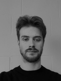 Mr. Ois&iacute;n Newport