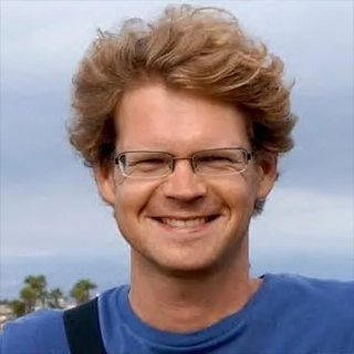 Dr. Nils Peters