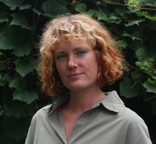 Dr. Elizabeth (Liz) Calhoun