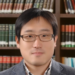 Dr. Dong Jin Kim