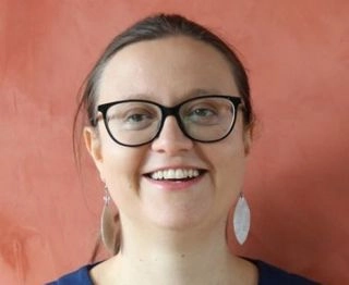 Dr. Silvia Caldararu