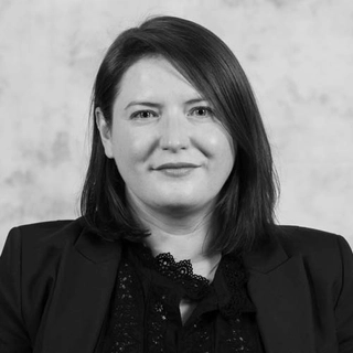 Professor Amanda Drury