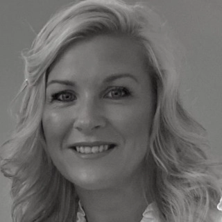 Mrs. Nicola Mcfarland