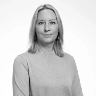 Dr. Simone Mc Caughren