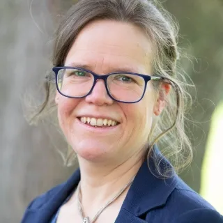 Professor Iris Moeller