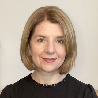 Dr. Claire Mcavinia
