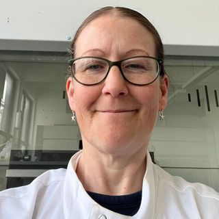 Dr.