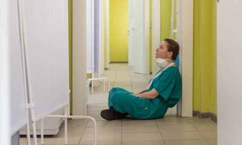 Mental health of staff working in nursing homes declined further despite COVID-19 pandemic restrictions easing