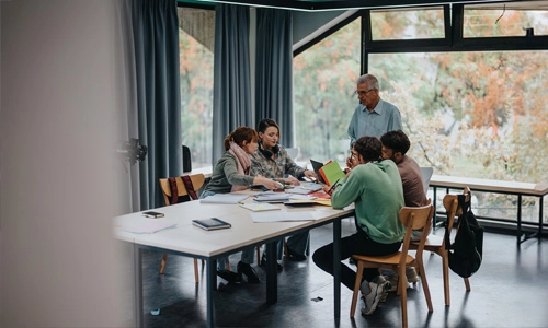Academic presenting signature teaching methods