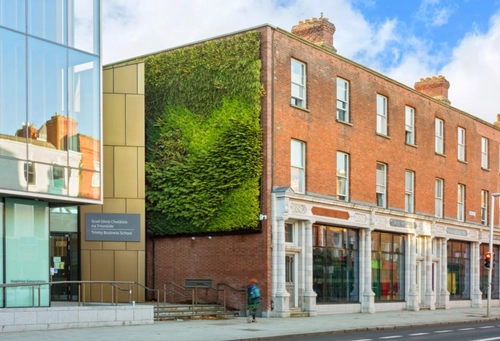 Executive Education landing page img