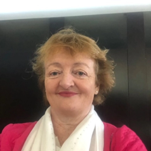 A headshot of Dr. Marion Dyer