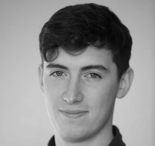headshot of Thomas Dinneen