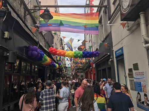 Social Smoking in the street