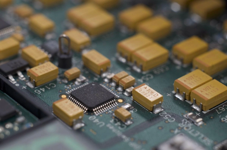 Electronic mother board