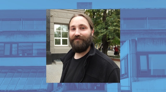 Headshot of Adam Nowakowski.