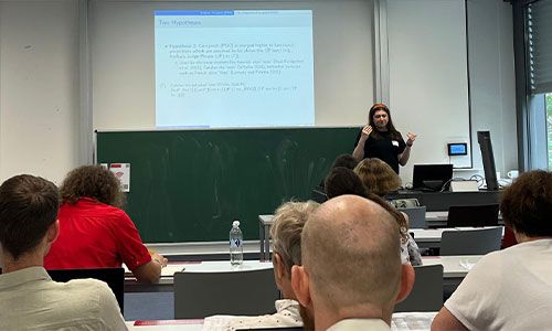 Chiara Marchetiello presenting at the SLE conference in Osnabruck.olarship 2026.