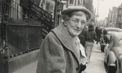 Image of Eleanor Knott