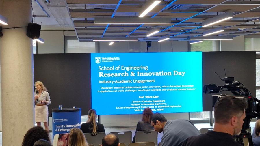 Professor Caitríona Lally, Professor in Bioengineering, introducing the Industry Engagement Session