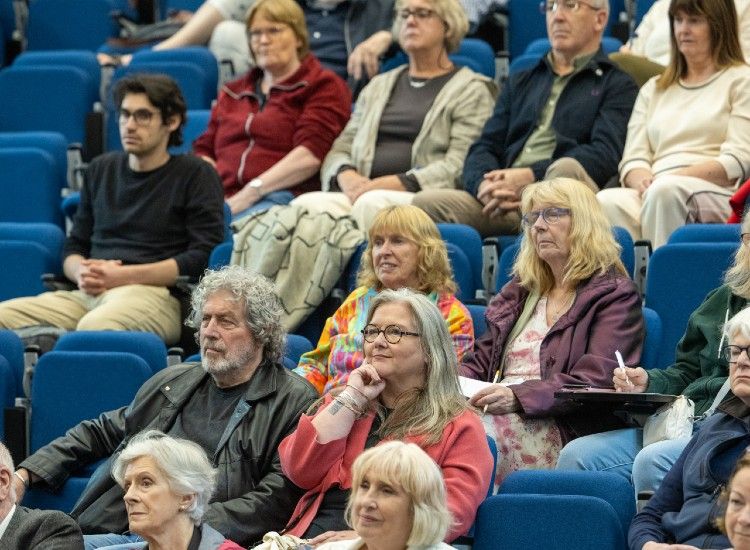 Audience at Tilda's birthday
