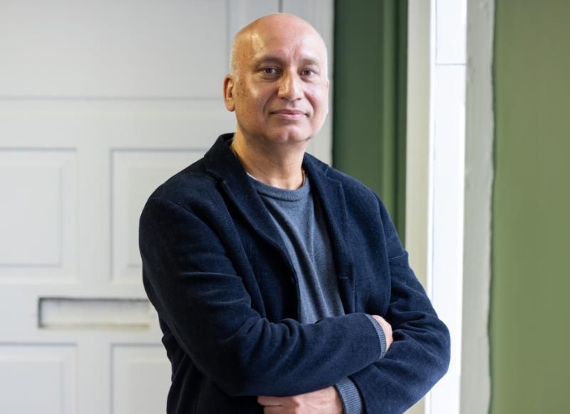 Professor Hitesh Tewari