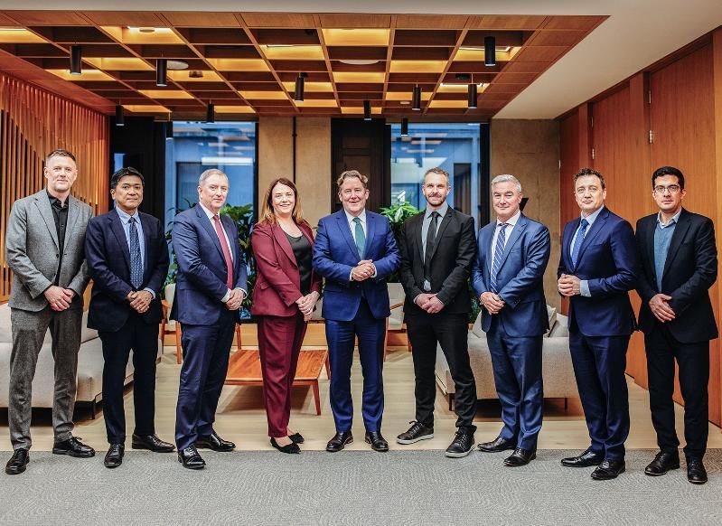 Minister Darragh O'Brien, Professor Stephen Dooley and collaborators meet at the Trinity College Dublin Sustainable Aviation Fuel Research Centre at SMBC Capital Aviaition Headquarters.