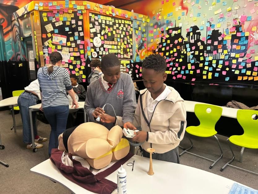 Children learn about midwifery
